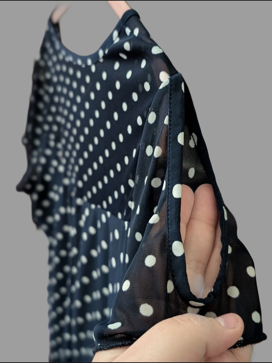 90's Vintage Susan Lawrence Navy and White Polka Dot Cold Shoulder Blouse - Picture 3 of 5